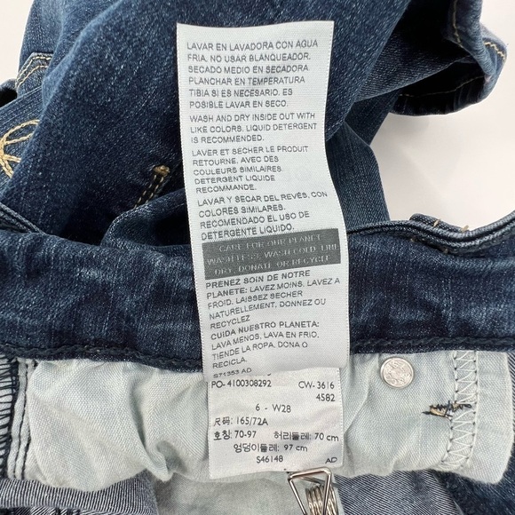 Levi's Denizen Modern Cuffed Hem Denim Jean Shorts Size 28 Women's - Picture 4 of 6